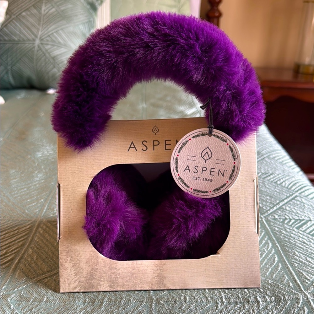 NWT Aspen Adjustable Faux Fur Earmuffs (Purple)